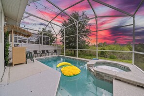 Innenpool, beheizter Pool