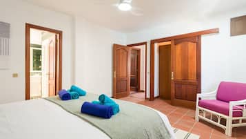 Chalet | 6 bedrooms, iron/ironing board