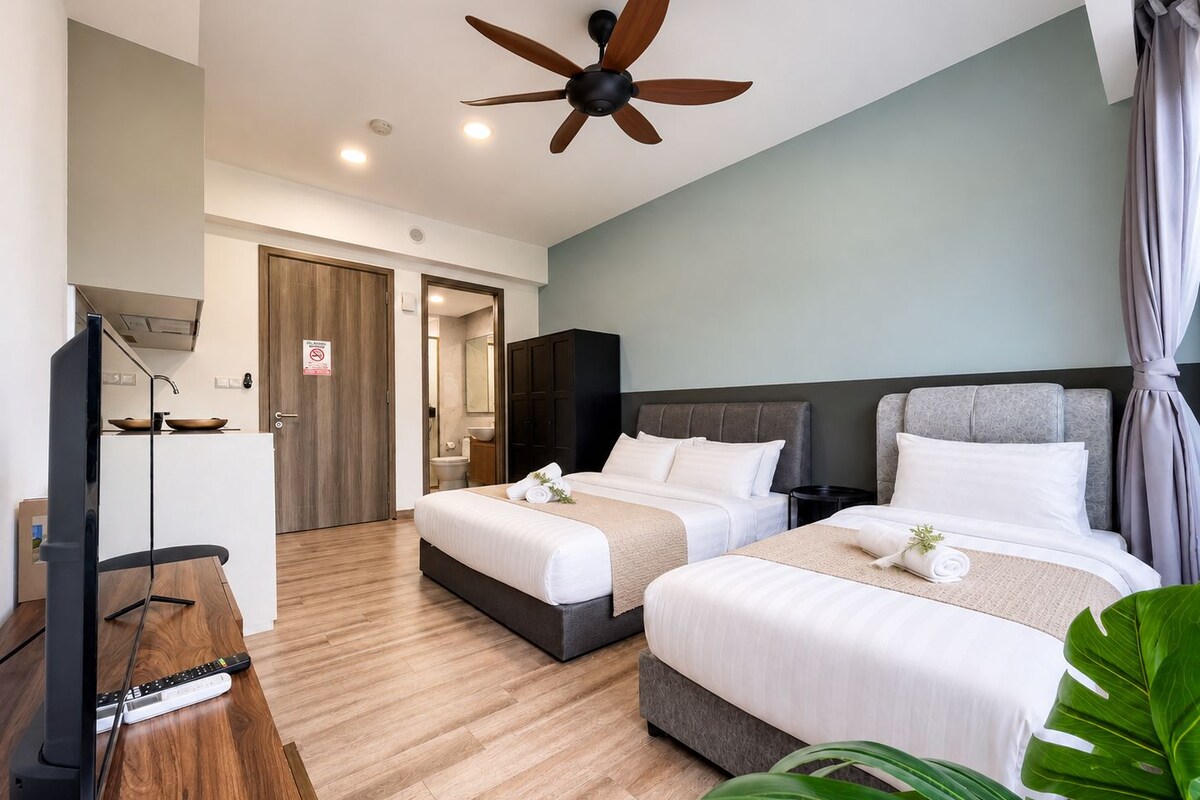 Habitación de estilo japonés | Escritorio y espacio para trabajar con un portátil