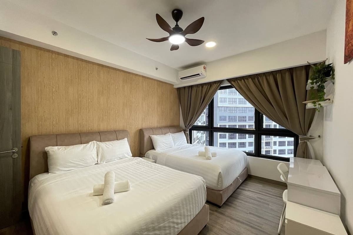 3 bedrooms, desk, laptop workspace, iron/ironing board