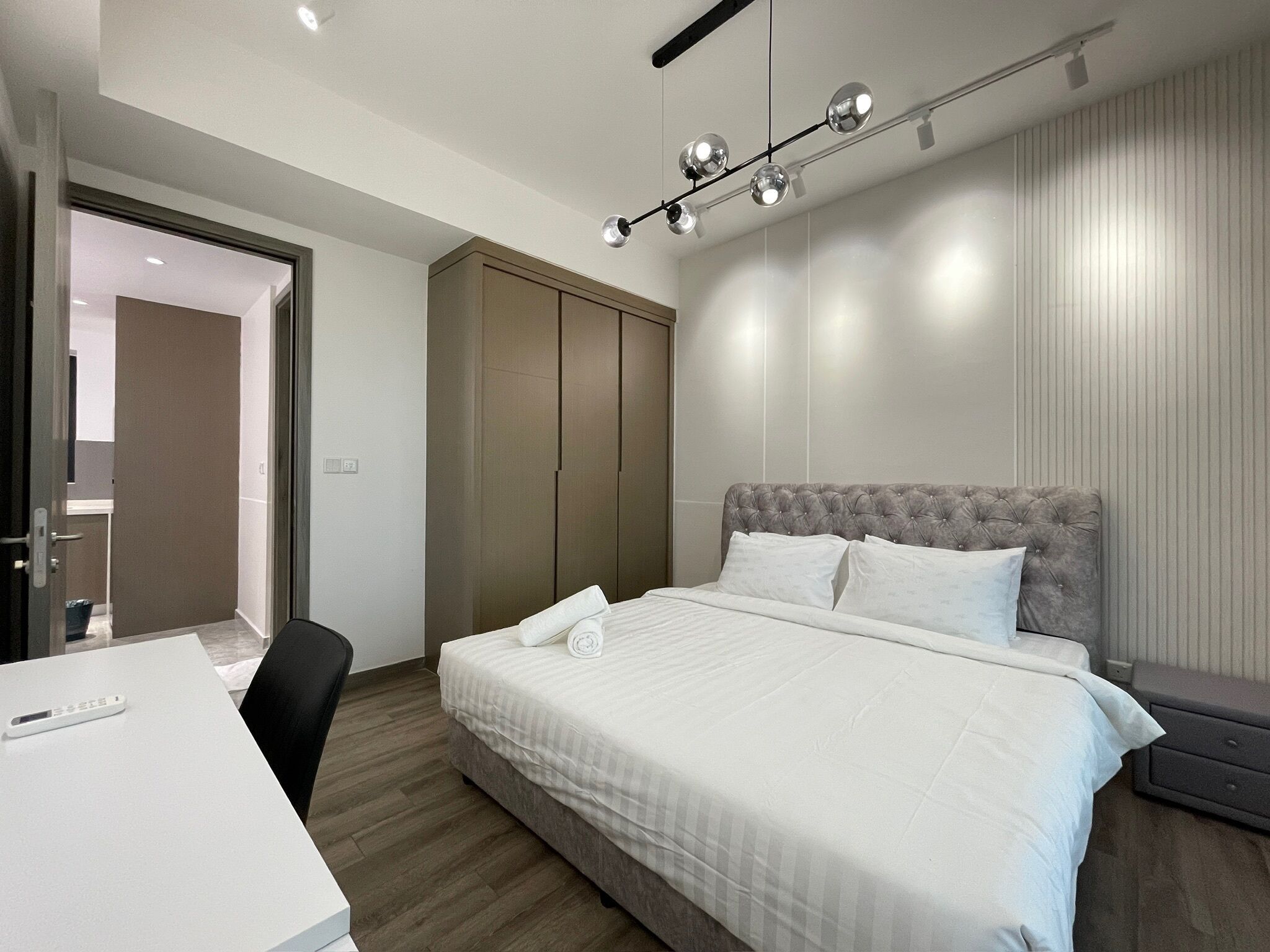 Individually furnished, iron/ironing board, rollaway beds, free WiFi