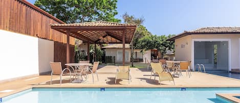 Deluxe Villa | Pool | Outdoor pool