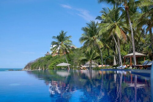 Staffed villa in gated community - Punta Mita Corridor