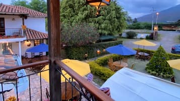 Suite Deluxe, balcon, vue jardin | Balcon