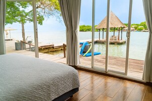 全景双人房, 海洋景观 | 高档床上用品、羽绒被、加厚床垫、客房内保险箱