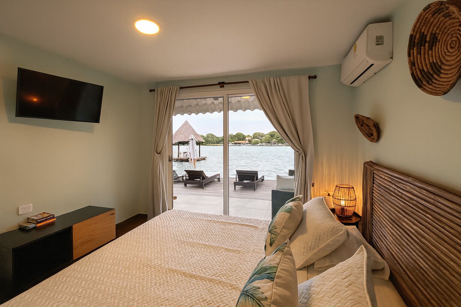 Photo - Fragata Island House