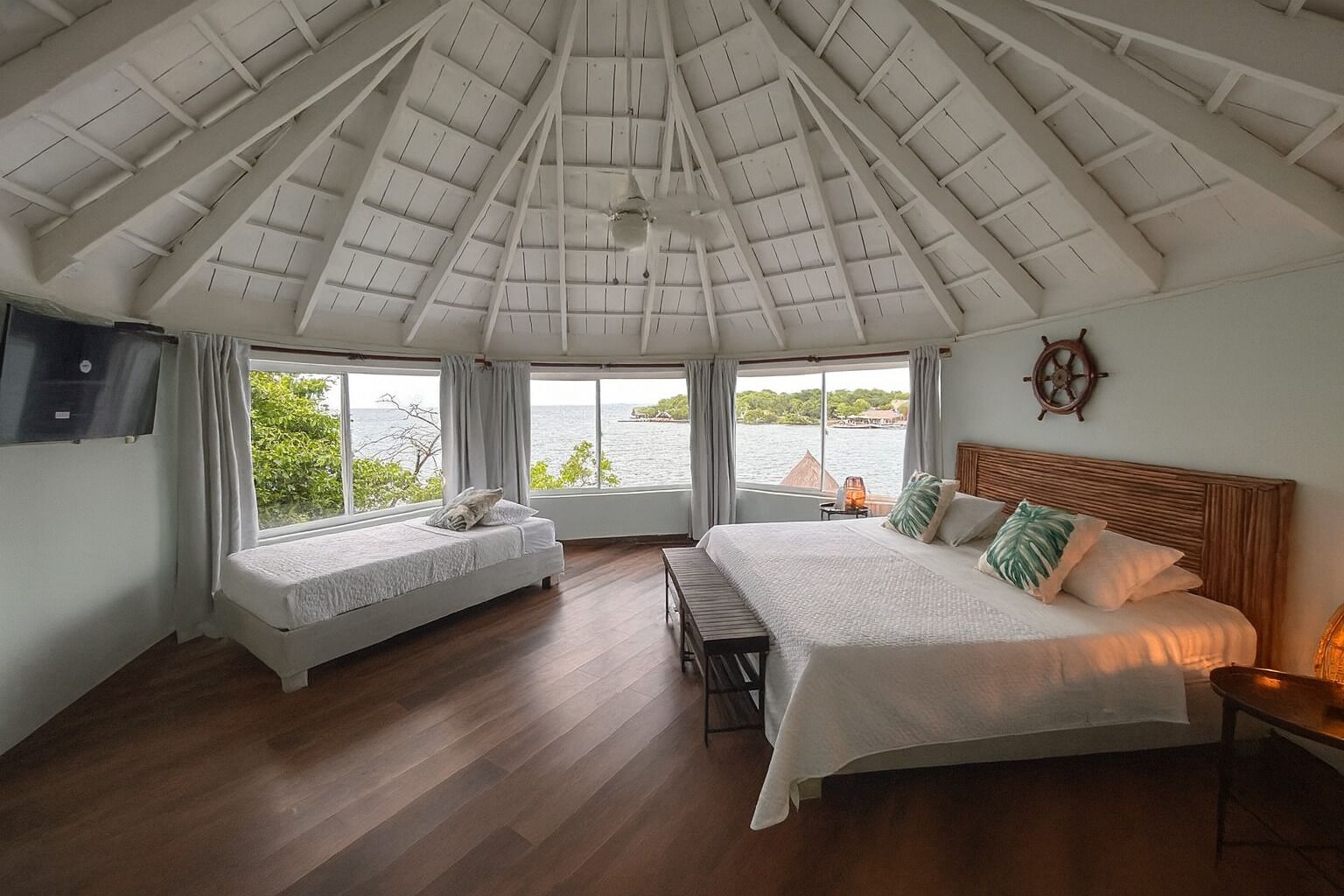 Photo - Fragata Island House