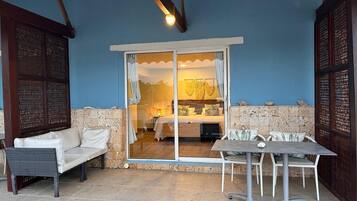 Chambre Double Deluxe, vue océan | Terrasse/Patio