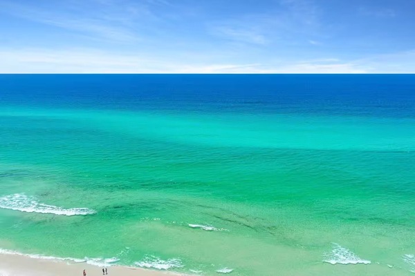 In Strandnähe, Liegestühle, Strandtücher