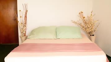 9 bedrooms, bed sheets