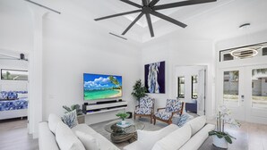 House, Multiple Beds (Modern Home with pool and steps to be) | Living area - Modern Home With Pool and Steps to Beach, Food and fun (Marco Island)
