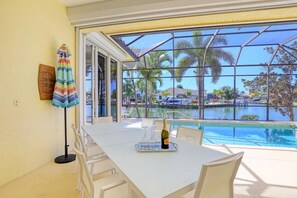 House, Multiple Beds (SW exposure home on wide canal with p) | Dining - SW Exposure Home on Wide Canal With Pool and spa (Marco Island)