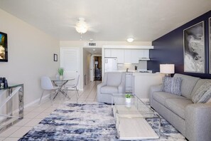 Condo, 1 King Bed (Beachfront condo with restaurant, poo) | Living area - Beachfront Condo With Restaurant, Pool, spa and gym (Marco Island)