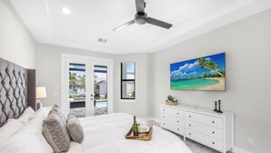Unclassified image, 4 of 55, button - Marco Coastal Luxury Pool, Spa and Outdoor Kitchen (Marco Island)