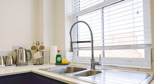 Old Silk - 2-bed Apartment by CovStays