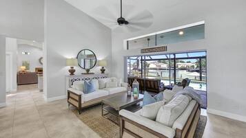 House, Multiple Beds (Direct boating access waterfront home) | Living area