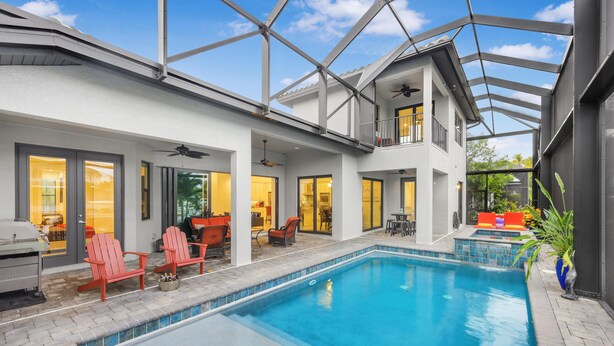 Ferienhaus, Mehrere Betten (Custom built home in Tigertail with p) | Pool