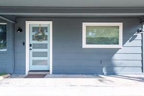 Exterior detail - Spacious 4BR Home, Central Georgetown Location! (Georgetown)