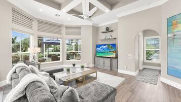 House, Multiple Beds (Opulent golf front home with SW-facin) | Living area