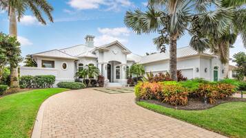 House, Multiple Beds (Opulent golf front home with SW-facin) | Exterior
