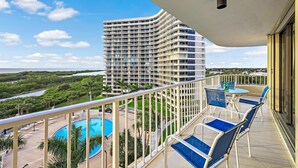 Condo, 1 Queen Bed with Sofa bed (Beachfront condo with pool/gym/grills) | Outdoor dining - Beachfront Condo With Pool/gym/grills/pickleball (Marco Island)