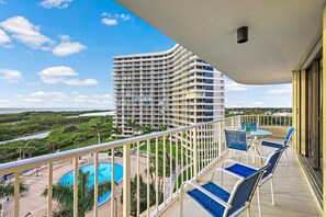 Condo, 1 Queen Bed with Sofa bed (Beachfront condo with pool/gym/grills) | Outdoor dining - Beachfront Condo With Pool/gym/grills/pickleball (Marco Island)