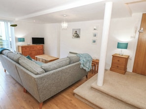 Living area - Beach Court Hideaway (Holyhead)
