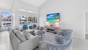 Huis, Meerdere bedden (343 North Barfield Drive) | Woonruimte