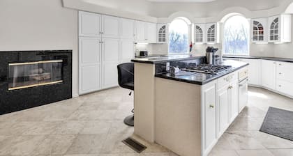 NEW! Luxury Villa with Spa, Fireplaces & Scenic Views