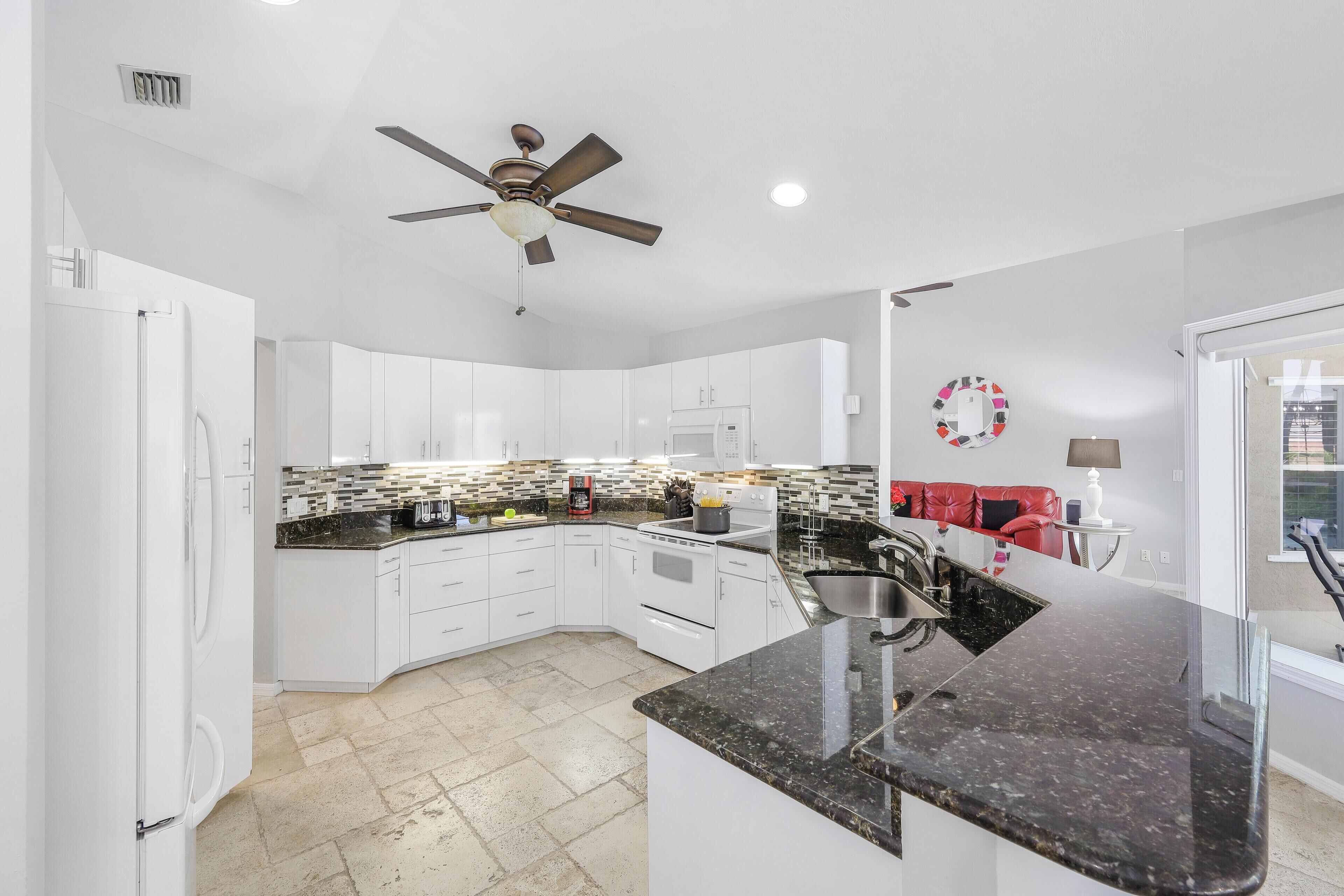 House, Multiple Beds (S exposure home with pool and walk to) | Private kitchen