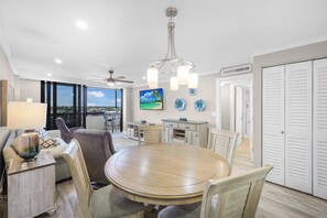 Condo, 1 King Bed with Sofa bed (Rare 6th floor unit with amazing view) | Interior - Rare 6th Floor Unit With Amazing Views of Clam Bay (Marco Island)