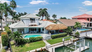 Unclassified image, 4 of 84, button - S Exposure Waterfront Home Near Beach/food/fun (Marco Island)