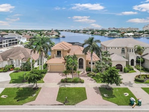 House, Multiple Beds (Opulent home with vast water view, po) | Exterior