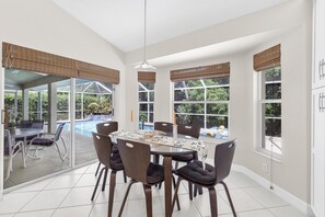 تناول الطعام