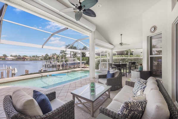 Maison, plusieurs lits (Waterfront pool home just steps to Ti) | Piscine | Piscine chauffée