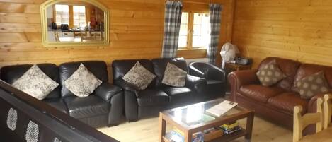 Cabin | Living area