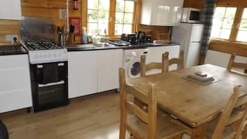 Cabin | Bếp riêng | Tủ lạnh, lò vi sóng, lò nướng, bếp nấu