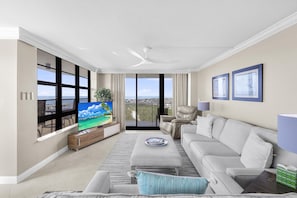 Condo, 1 King Bed with Sofa bed (Front beachfront condo with pool, fit) | Living area
