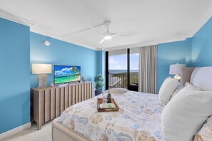 Condo, 1 King Bed with Sofa bed (Front beachfront condo with pool, fit) - Front Beachfront Condo With Pool, Fitness and Grills (Marco Island)