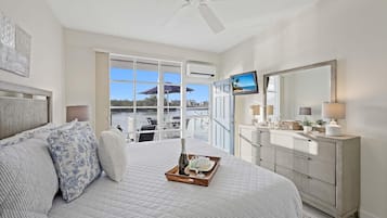 Condo, 1 King Bed (Coastal waterfront condo located in O) | 1 bedroom