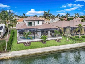 Exterior - Exquisite Waterfront Home Featuring a Pool and hot tub (Marco Island)