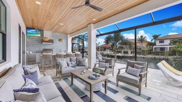 House, Multiple Beds (Exquisite waterfront Home featuring a) | Interior