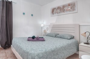 Iron/ironing board, free WiFi, bed sheets - Eva Vacation Home Pool & Relax - Very close to the beach (Puerto del Carmen)