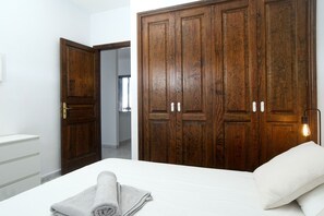 1 soverom, strykejern/-brett, wi-fi (inkludert) og sengetøy