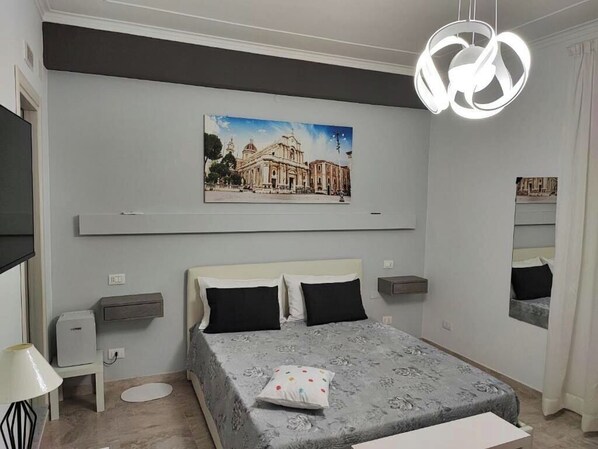 1 bedroom, iron/ironing board, WiFi