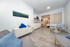 Interior - Studio el Greco next to Reducto beach (Arrecife)
