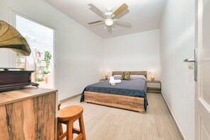 1 bedroom, iron/ironing board, free WiFi, bed sheets