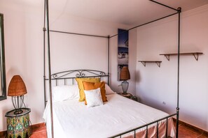 4 habitaciones, caja de seguridad en la habitación y wifi gratis 