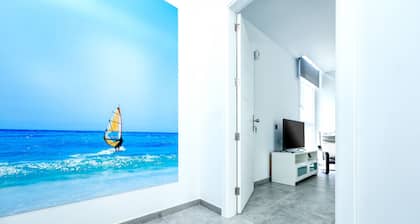 Karma Famara 1 - 25m de la plage, wifi rapide et terrasse sur le toit