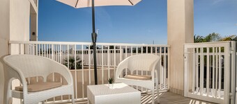 Suite ANIAGUA Bright holiday home with pool view